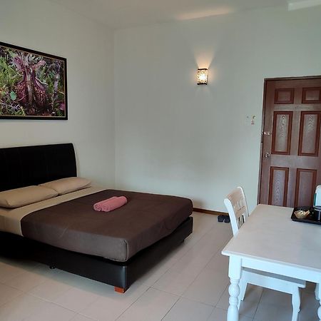 Rovers Inn Guesthouse - Age 11 And Above Only (Adults Only) Tanah Rata Esterno foto